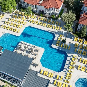 4* منتجع ليبرتي أولودينيز